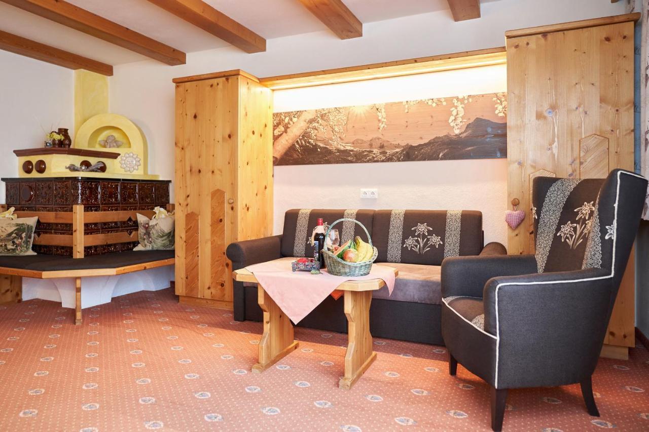 Ferienhaus Kirchplatzl ロイタシュ エクステリア 写真