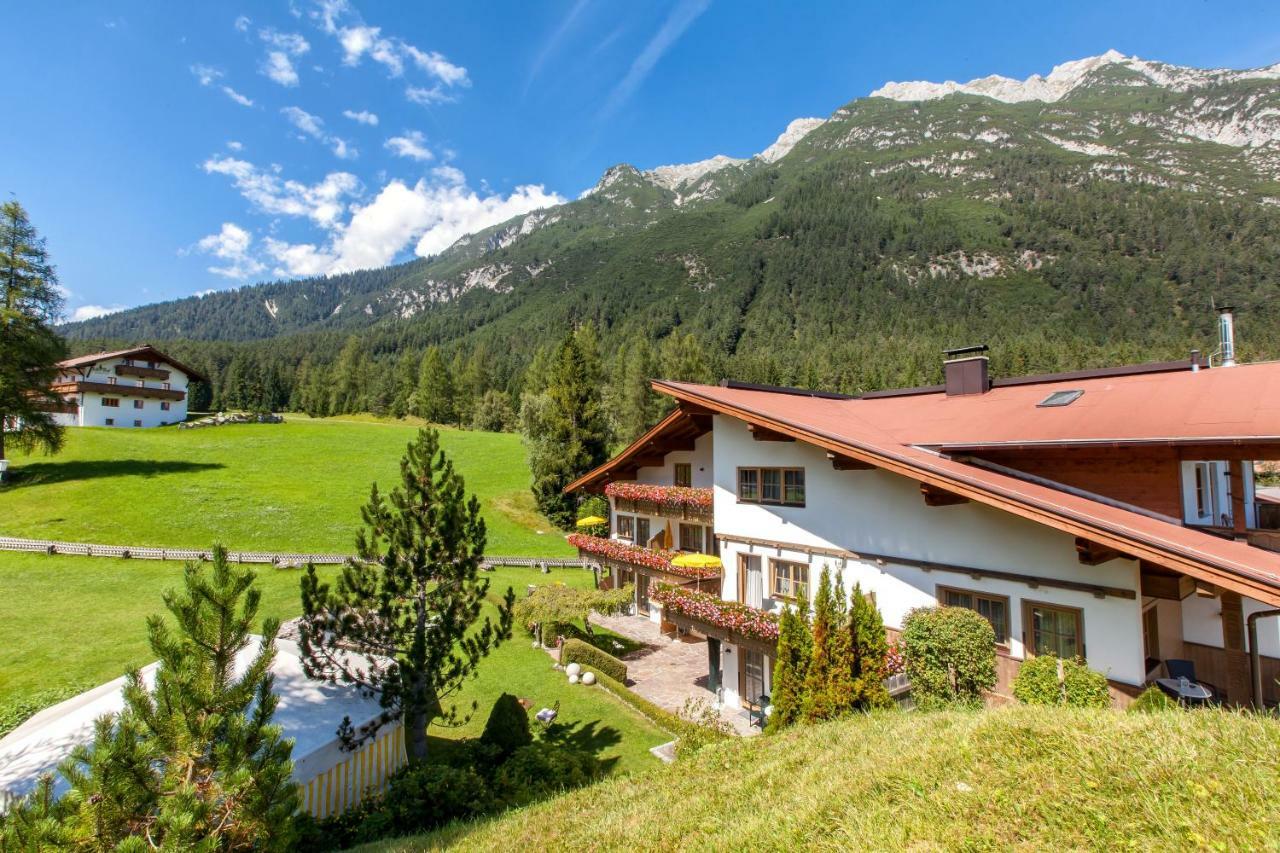 Ferienhaus Kirchplatzl ロイタシュ エクステリア 写真